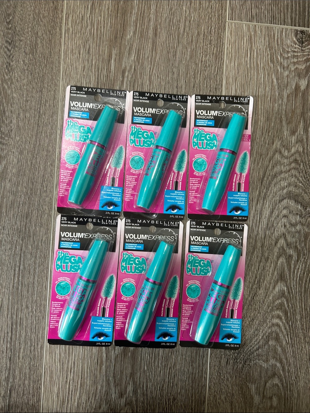 6X Maybelline the Mega Plush Waterproof Mascara #275 very black ( Firm price )